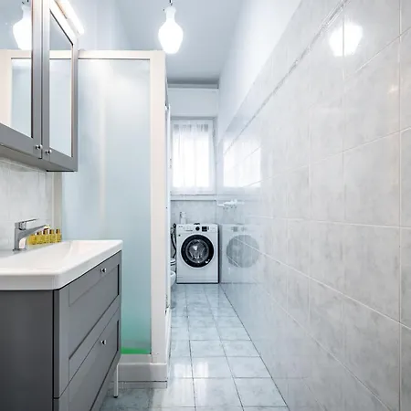 Yd Bright 2 Bedrooms, Equipped Kitchen
