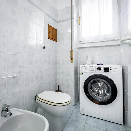 Yd Bright 2 Bedrooms, Equipped Kitchen Florencja