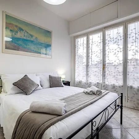 Yd Bright 2 Bedrooms, Equipped Kitchen Apartament