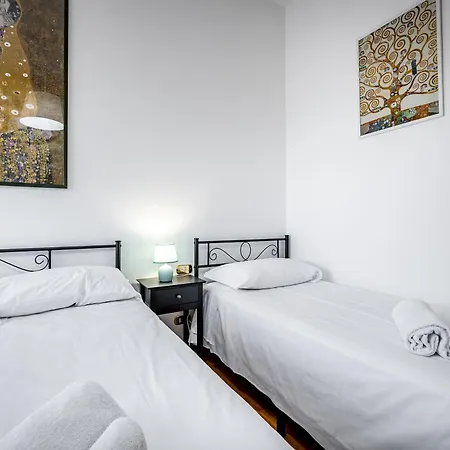 Yd Bright 2 Bedrooms, Equipped Kitchen Apartment Florence