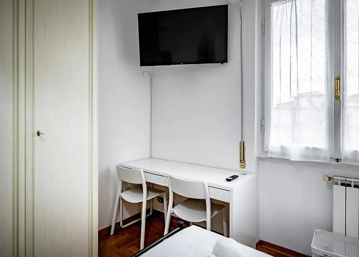 Yd Bright 2 Bedrooms, Equipped Kitchen