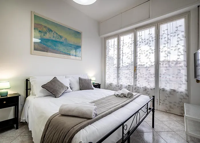 Apartment Yd Bright 2 Bedrooms, Equipped Kitchen